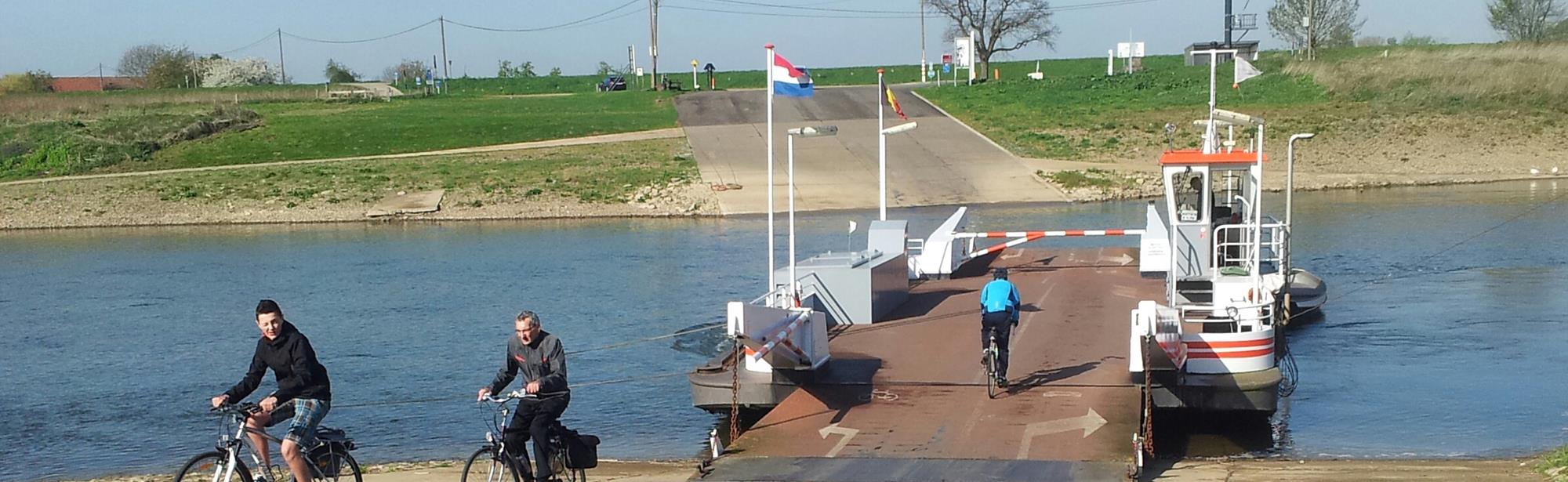 Voet- en fietsveer Hoal Euver II Berg (NL) - Meeswijk (BE)